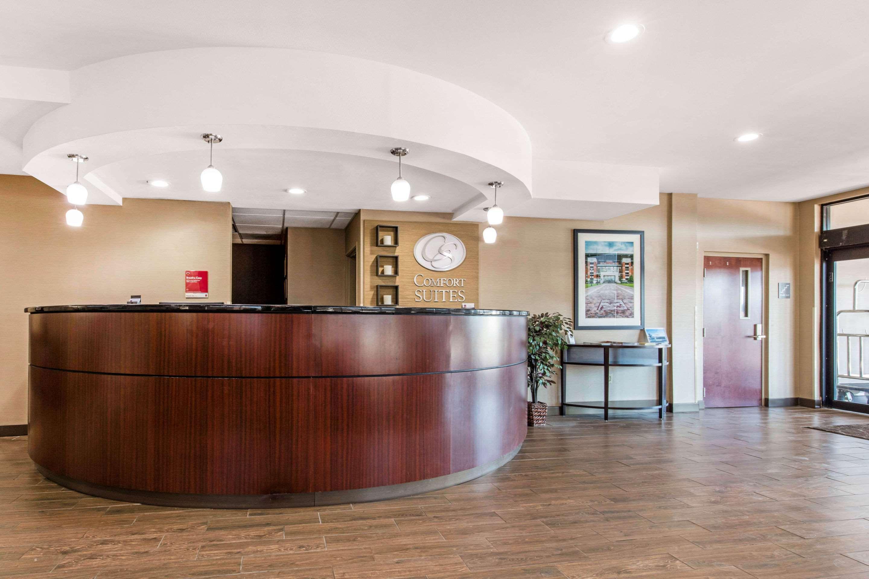 Comfort Suites Tuscaloosa Near University Exterior photo