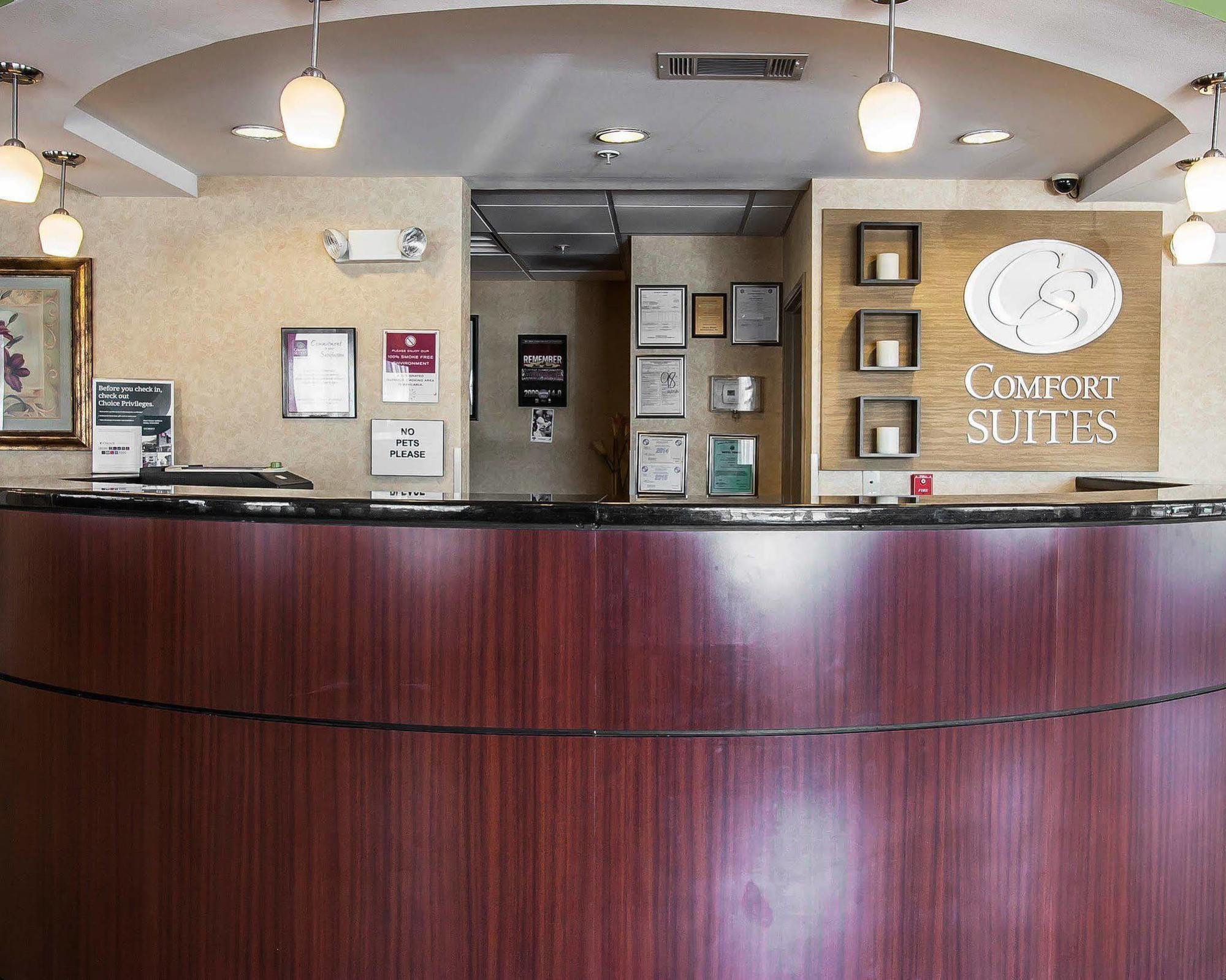 Comfort Suites Tuscaloosa Near University Exterior photo