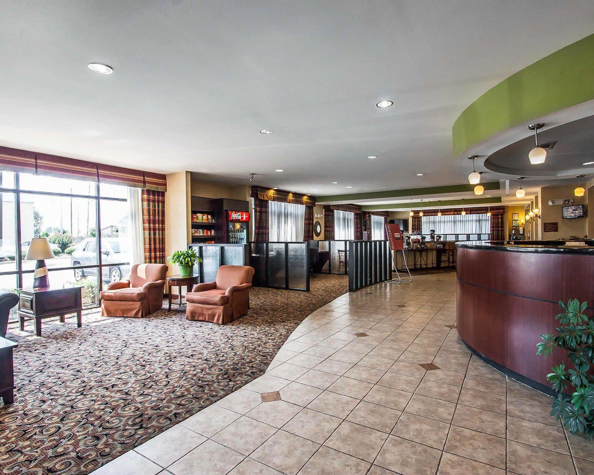 Comfort Suites Tuscaloosa Near University Exterior photo