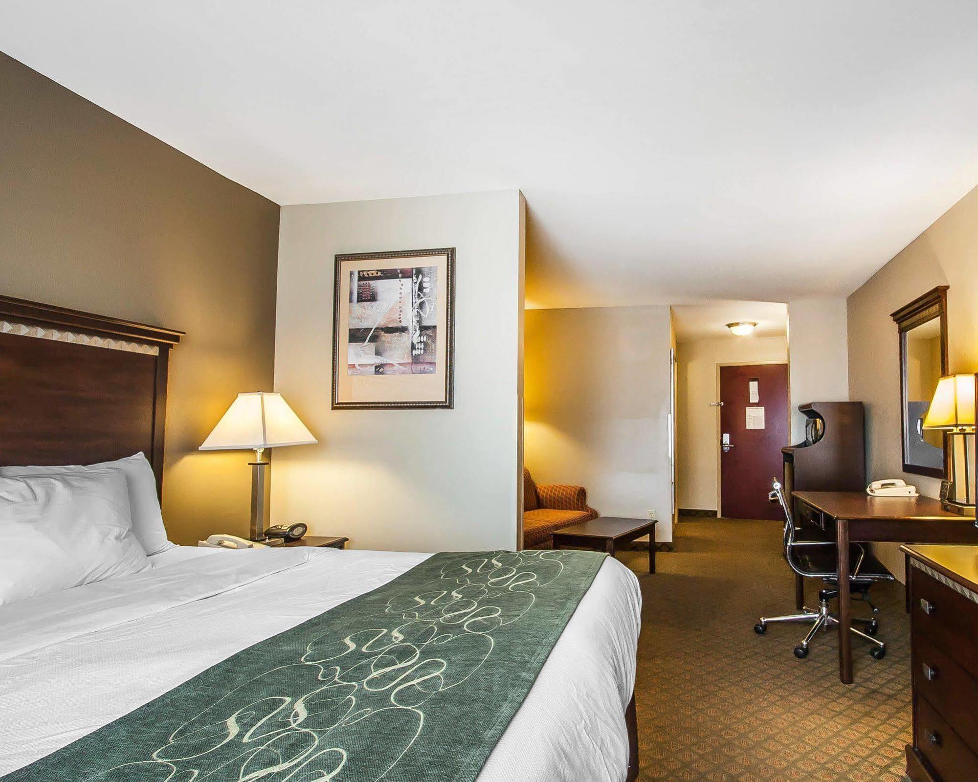 Comfort Suites Tuscaloosa Near University Exterior photo